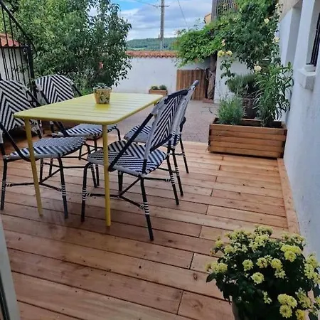 Prive Avec Terrasse Apartment Chanonat